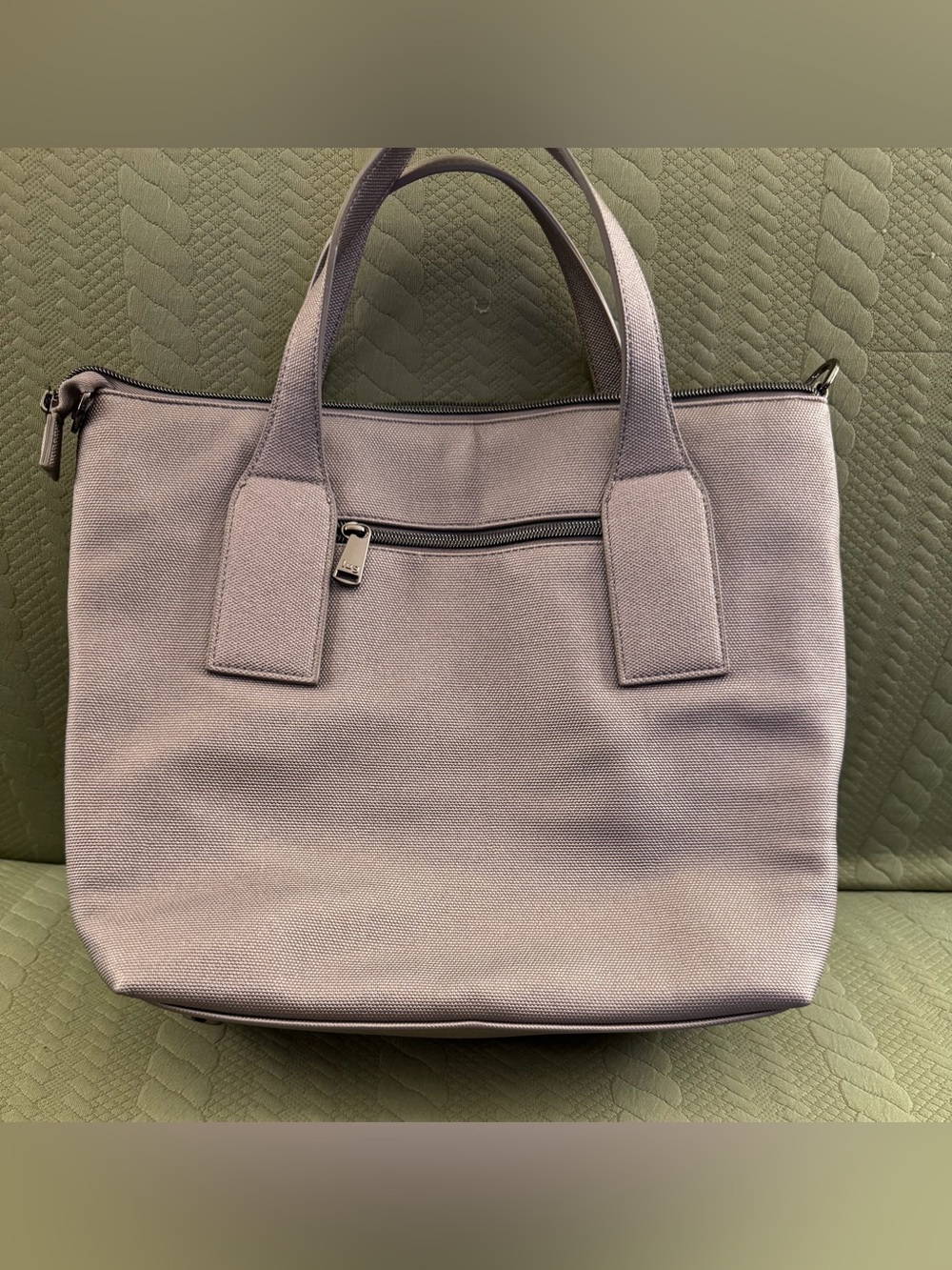 Lug Alto Matte Lux Crossbody Bag Metallic Pearl EUC - Picture 4 of 15
